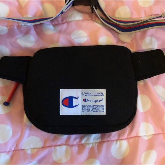 champion fanny pack - Picture 2 of 2